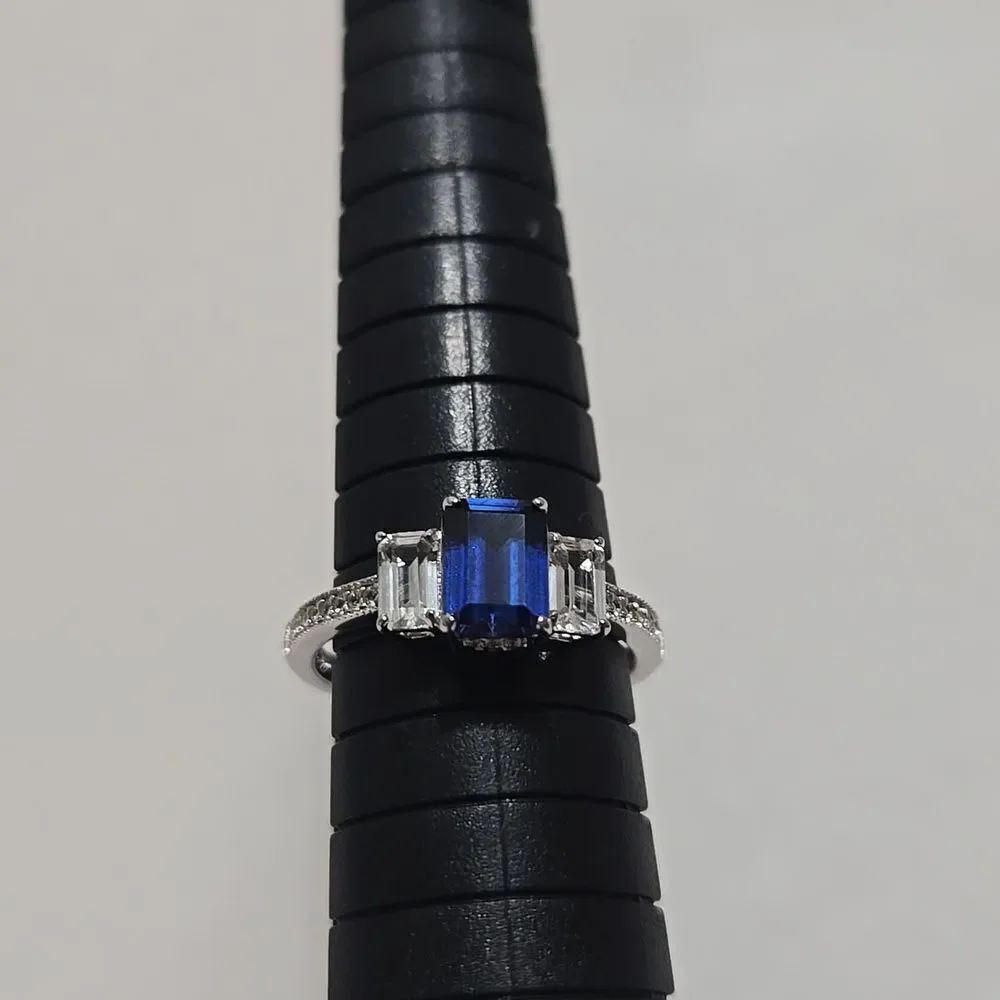 Sterling Silver Ring Feauting Blue And White Sapphires And Diamonds